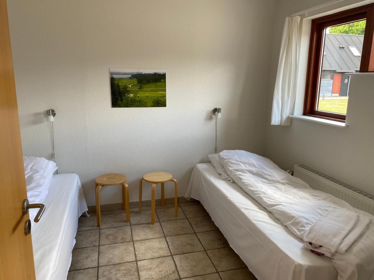 Hjarbaek Fjord Golfcenter Apartment Skals ภายนอก รูปภาพ